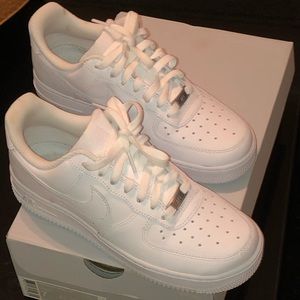 white air force ones size 7